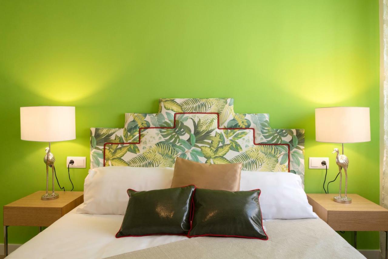 Malagueta Malibu Apartment มาลากา ภายนอก รูปภาพ