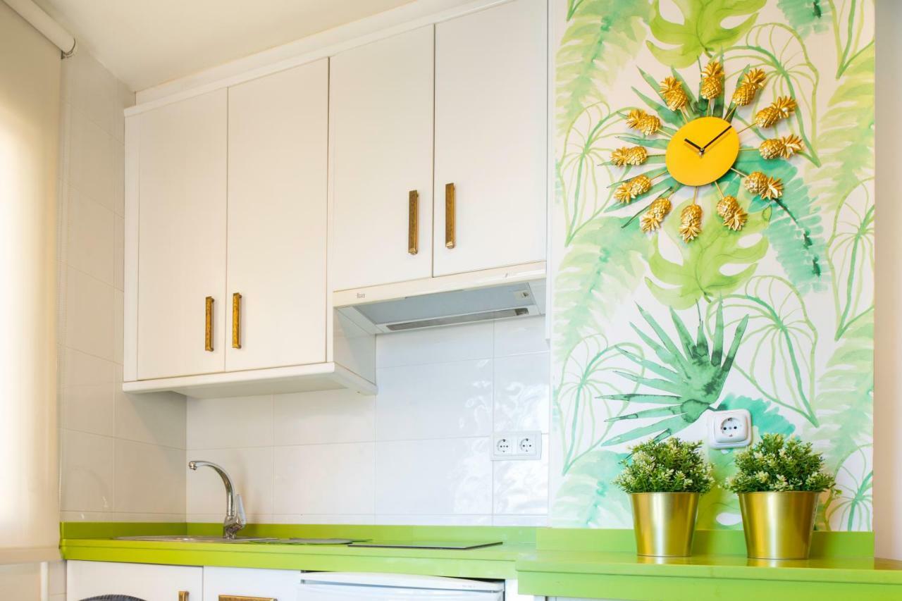 Malagueta Malibu Apartment มาลากา ภายนอก รูปภาพ