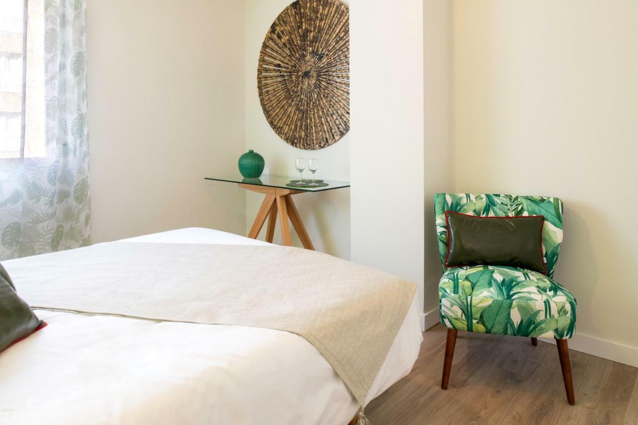 Malagueta Malibu Apartment มาลากา ภายนอก รูปภาพ